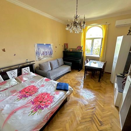 Karson Family Hostel & Guest House Erivan Dış mekan fotoğraf