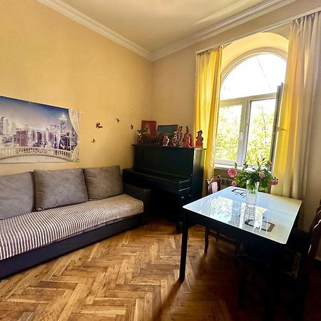 Karson Family Hostel & Guest House Erivan Dış mekan fotoğraf