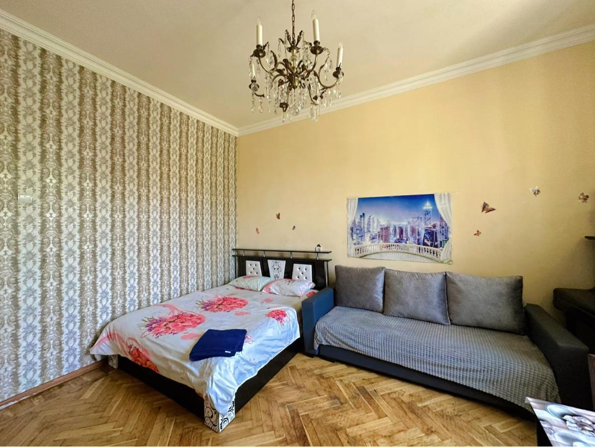Karson Family Hostel & Guest House Erivan Dış mekan fotoğraf